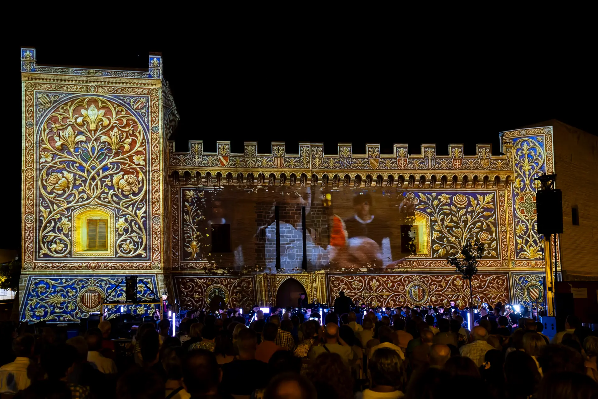 Espectáculo de videomapping Las Luces en la Piedra proyectado sobre el Castillo de Marcilla