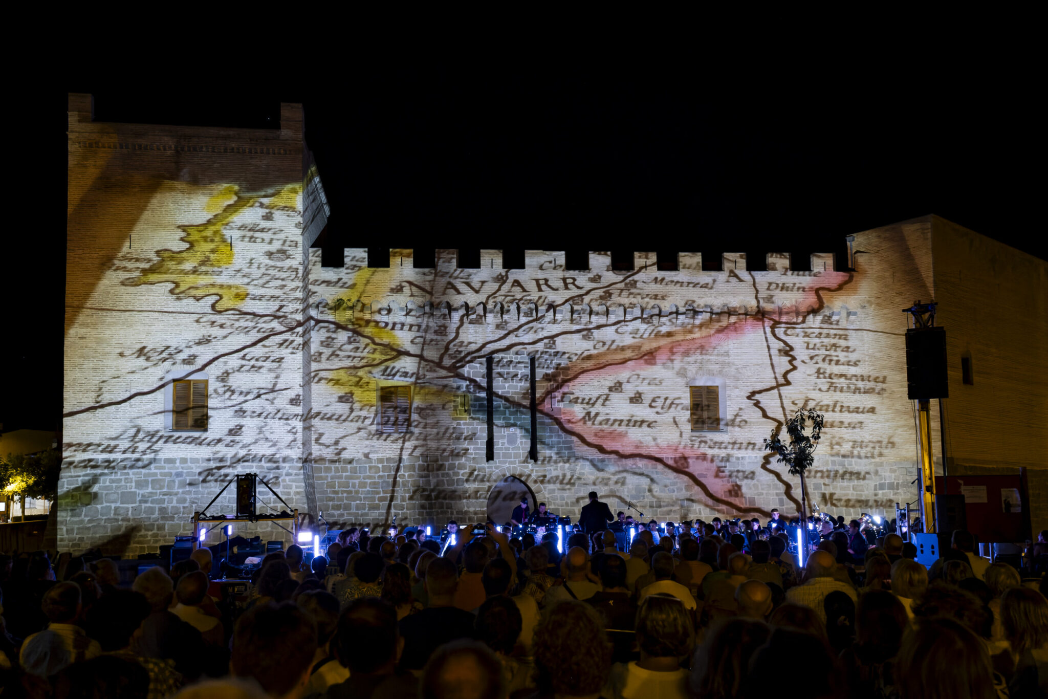 Espectáculo de videomapping Las Luces en la Piedra proyectado sobre el Castillo de Marcilla